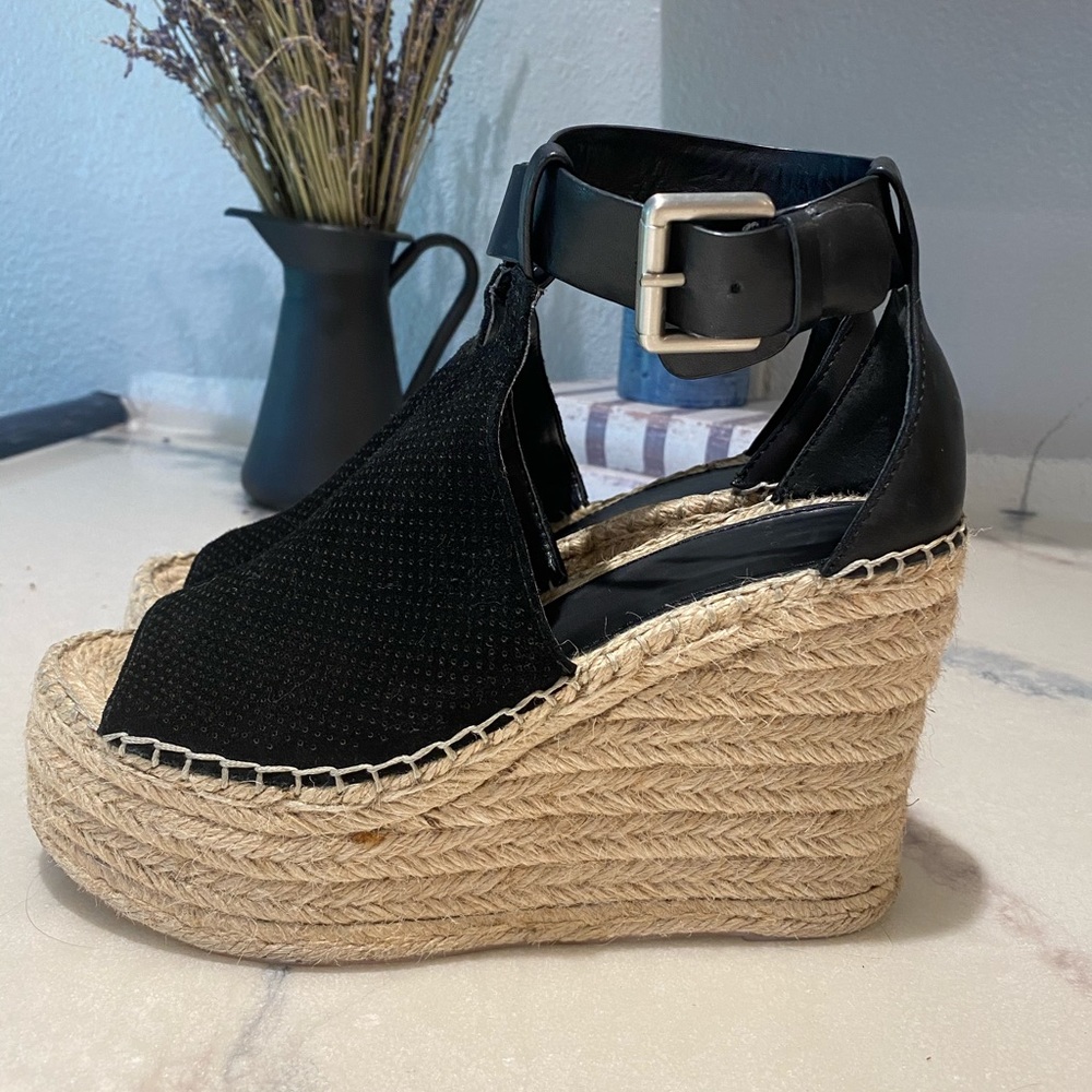 Marc Fisher Annie wedges